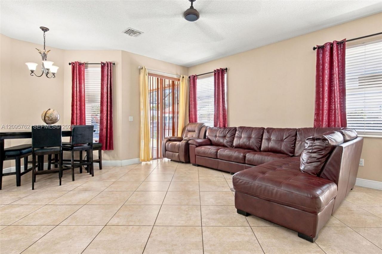 1268 SW Patricia Ave, Port Saint Lucie, FL 34953 Photo