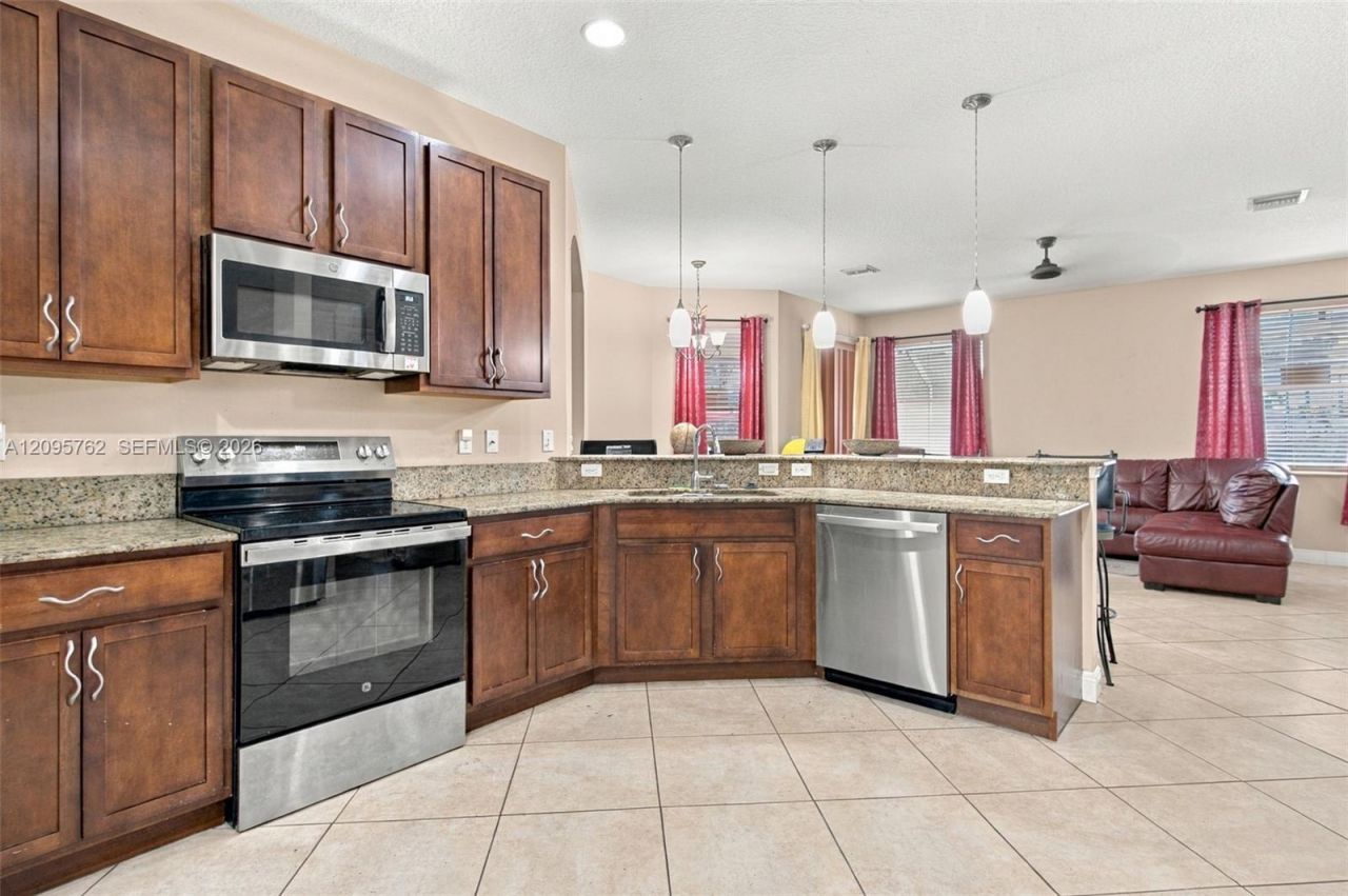 1268 SW Patricia Ave, Port Saint Lucie, FL 34953 Photo