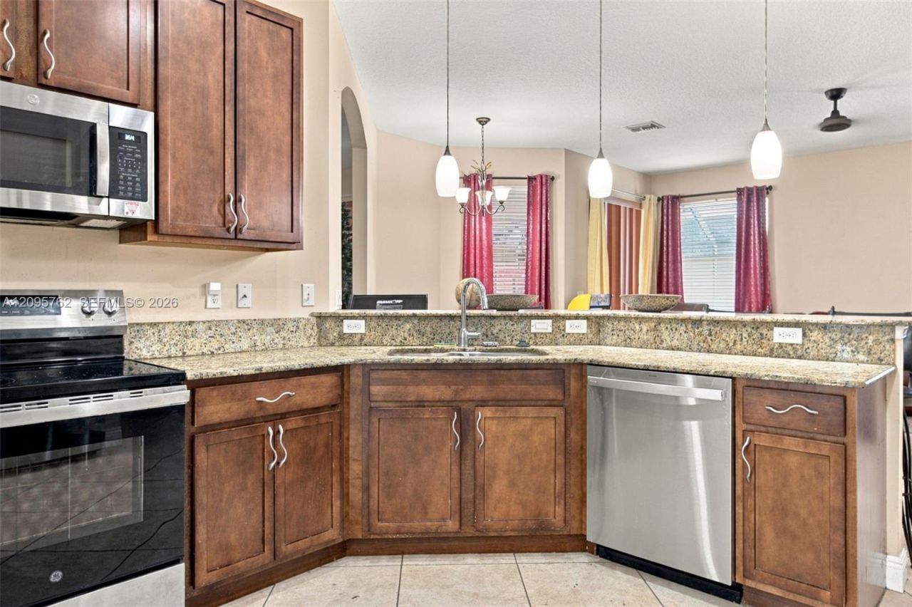 1268 SW Patricia Ave, Port Saint Lucie, FL 34953 Photo