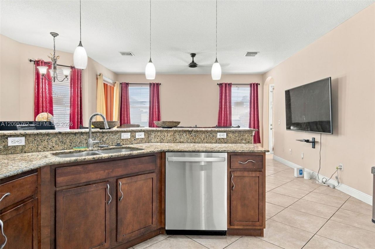 1268 SW Patricia Ave, Port Saint Lucie, FL 34953 Photo