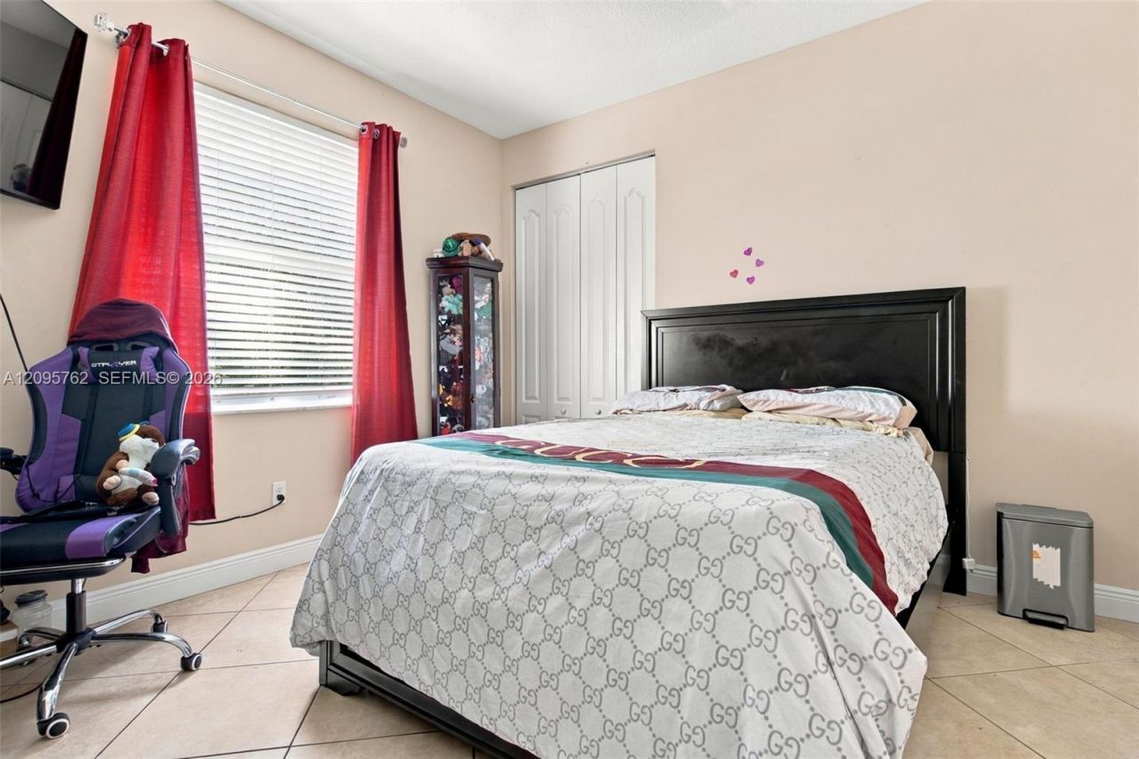 1268 SW Patricia Ave, Port Saint Lucie, FL 34953 Photo