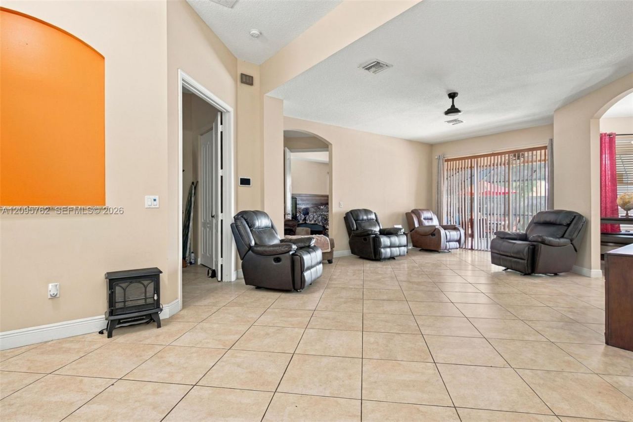 1268 SW Patricia Ave, Port Saint Lucie, FL 34953 Photo