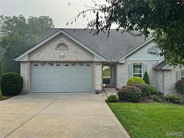 2500 Rabbit Trail Drive, Washington, MO 63090