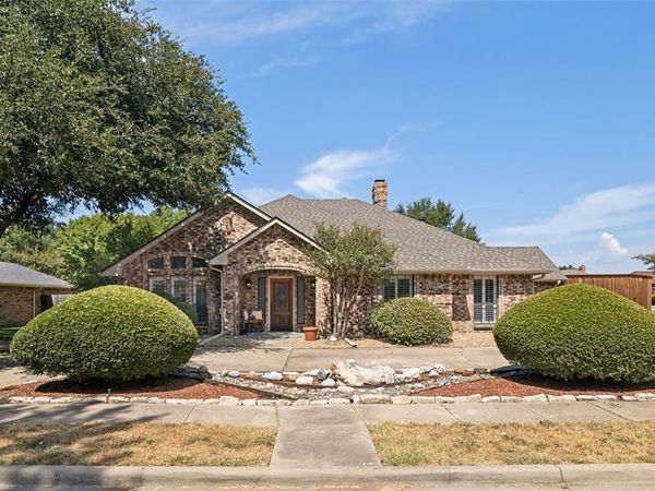 2501 Radcliffe Drive , Rowlett, TX 75088