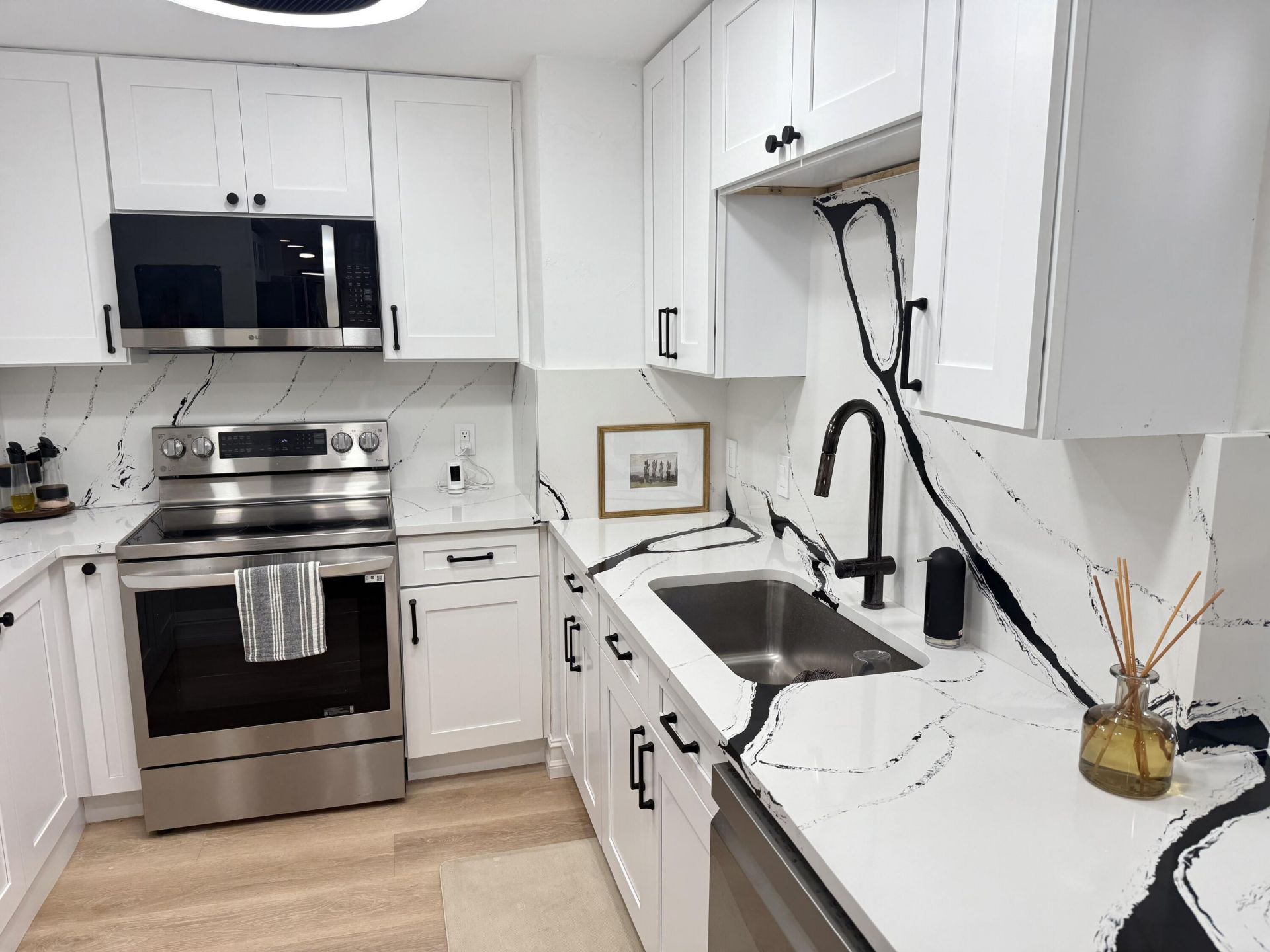 5600 N Flagler Drive, Unit 1904, West Palm Beach, FL 33407 Photo