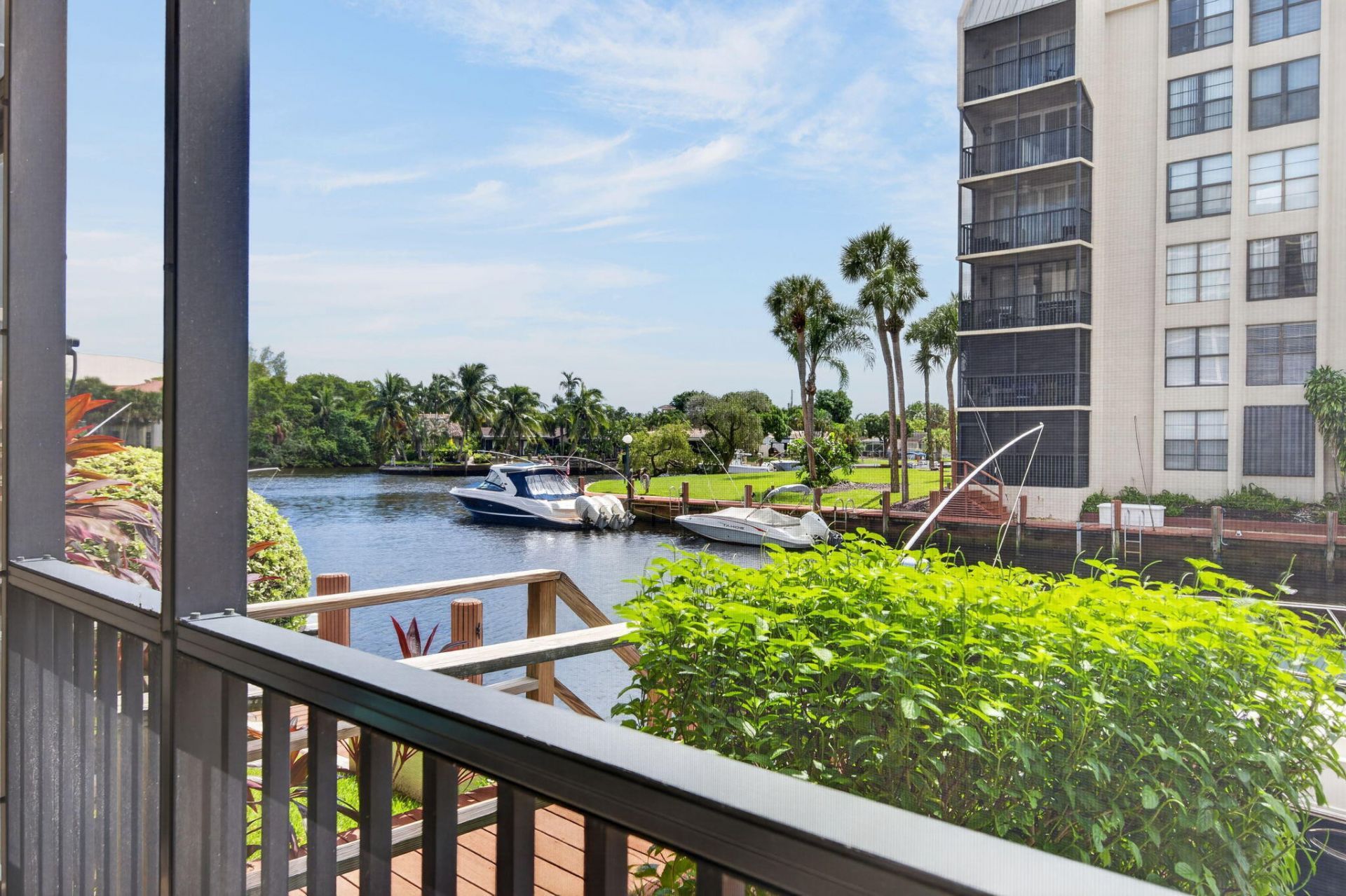8 Royal Palm Way, Unit 104, Boca Raton, FL 33432 Photo
