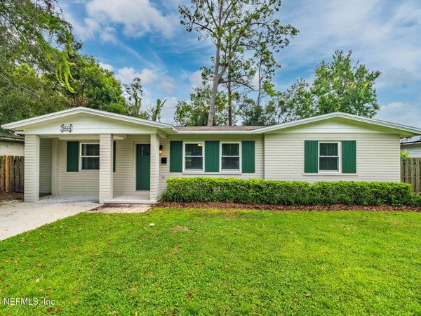 4660 MARTINGALE Road, Jacksonville, FL 32210