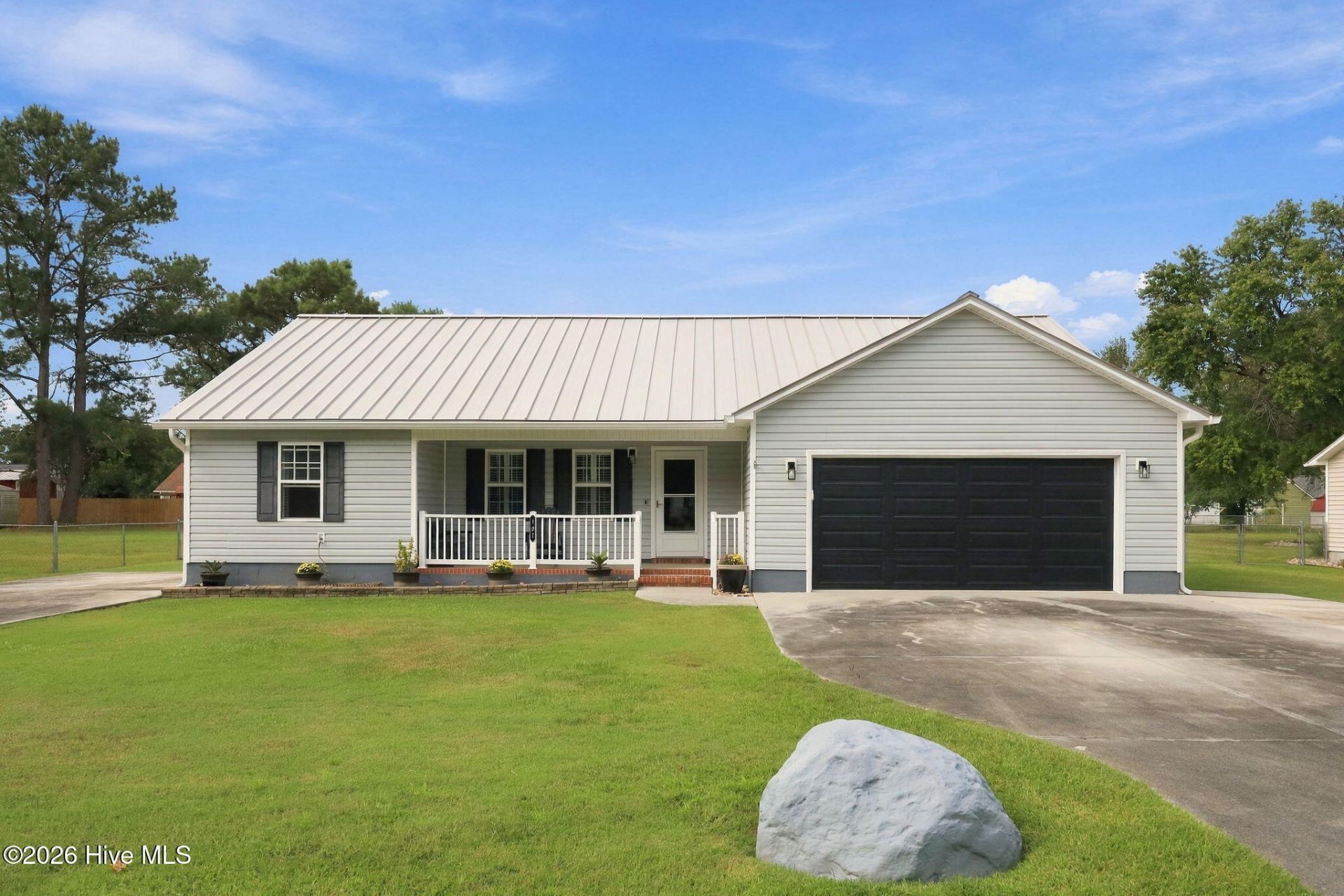 107 Fodder Drive, Hubert, NC 28539 Main Photo