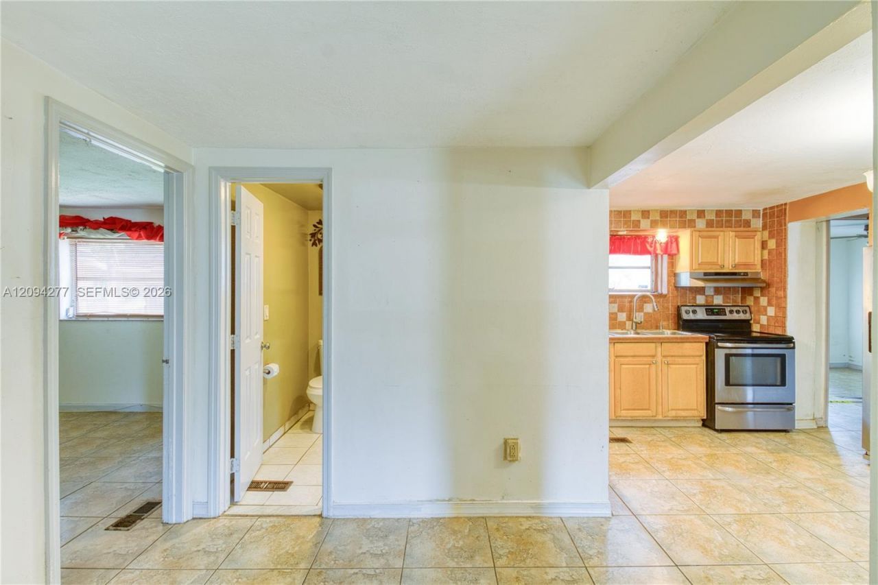 625 Columbus Pkwy, Hollywood, FL 33021 Photo