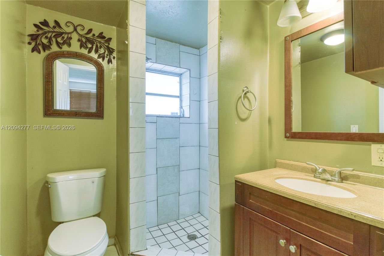 625 Columbus Pkwy, Hollywood, FL 33021 Photo