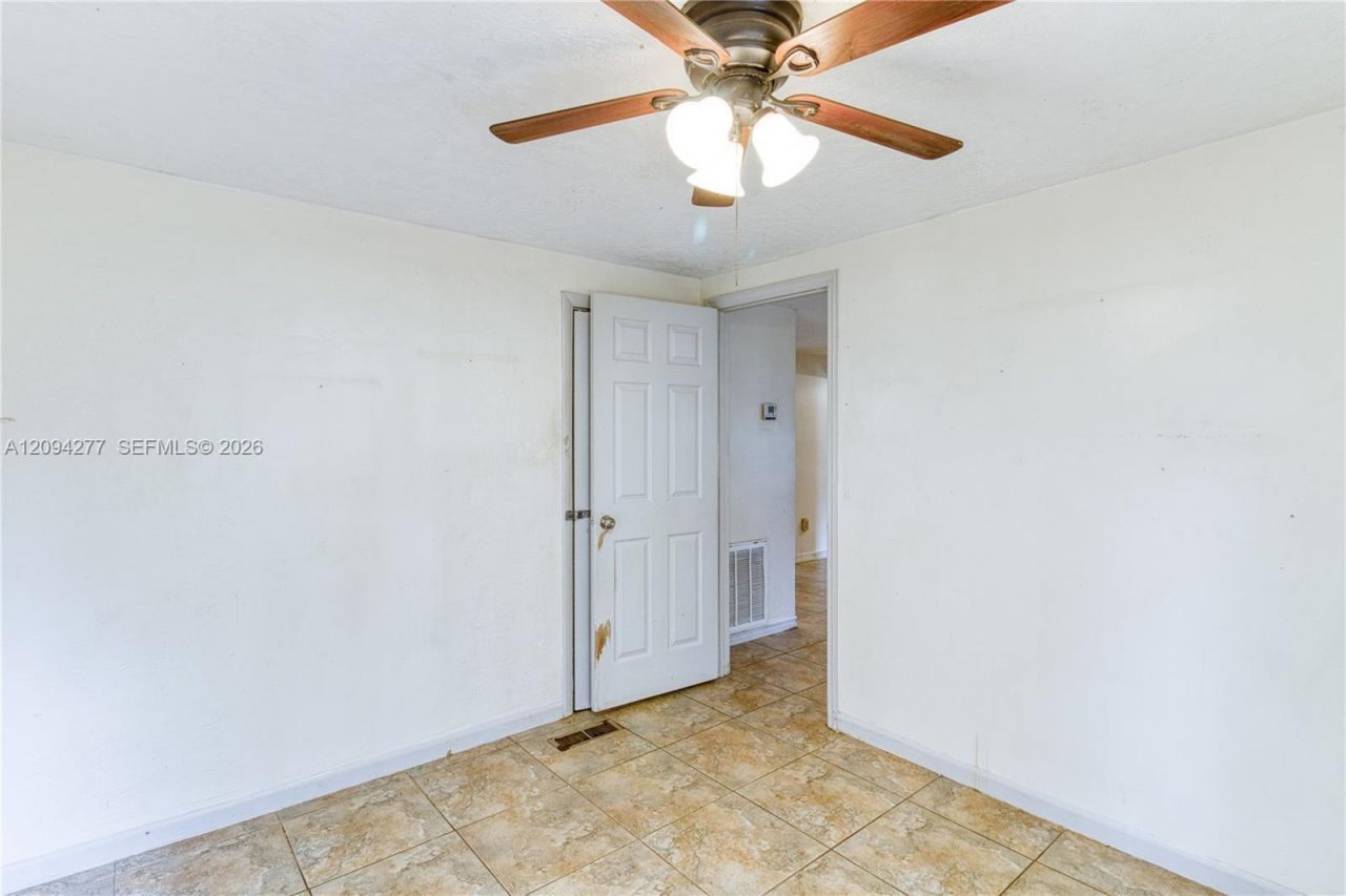 625 Columbus Pkwy, Hollywood, FL 33021 Photo