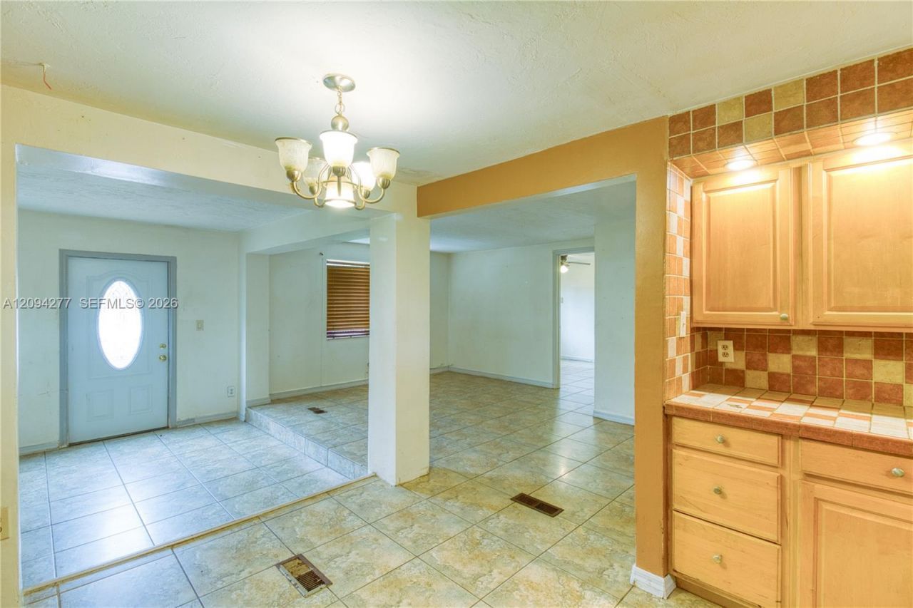 625 Columbus Pkwy, Hollywood, FL 33021 Photo