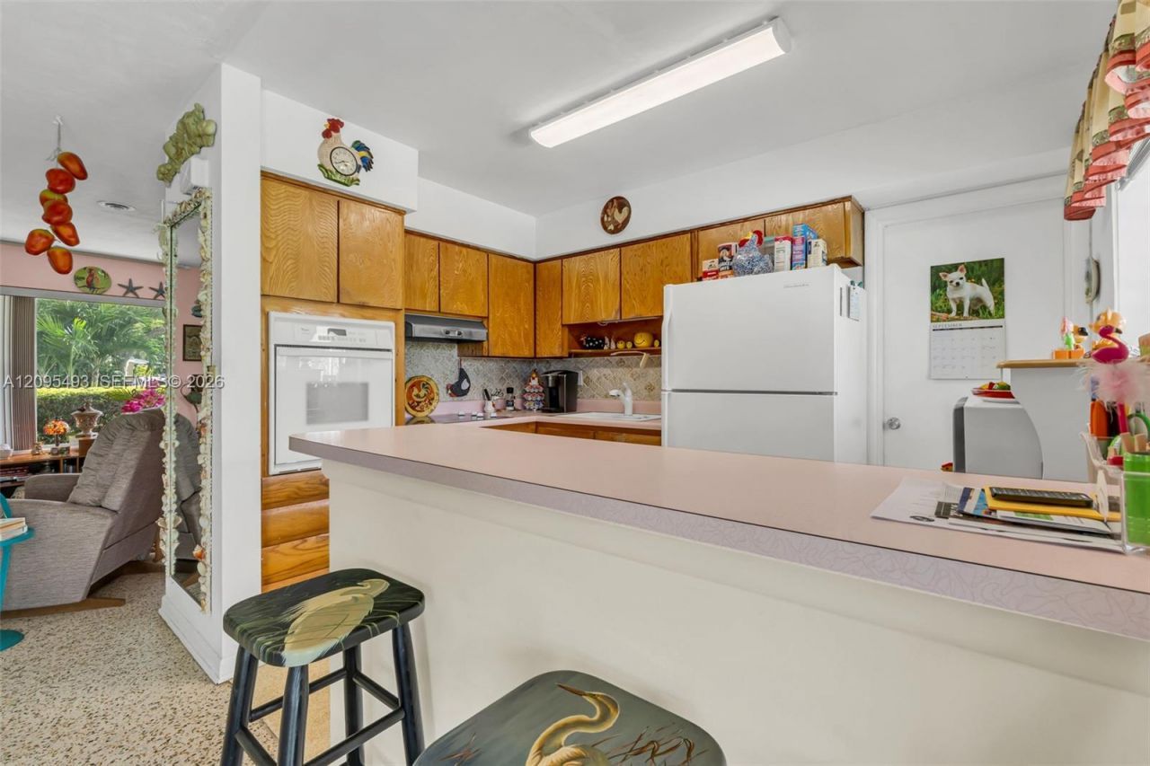 10511 SW 53rd St , Miami, FL 33165 Photo