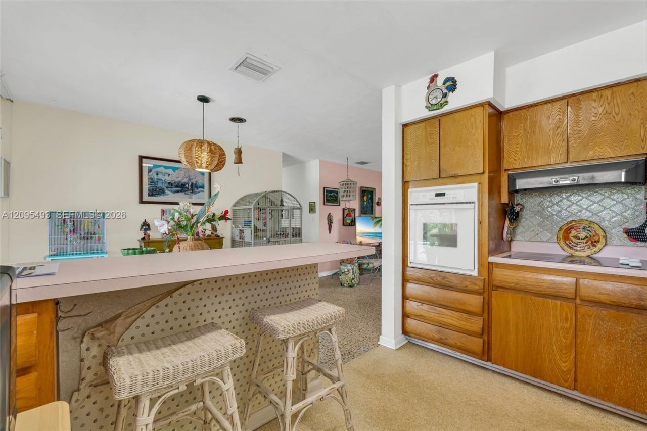 10511 SW 53rd St , Miami, FL 33165 Photo