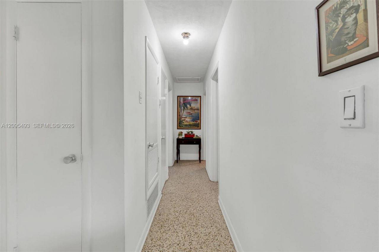 10511 SW 53rd St , Miami, FL 33165 Photo