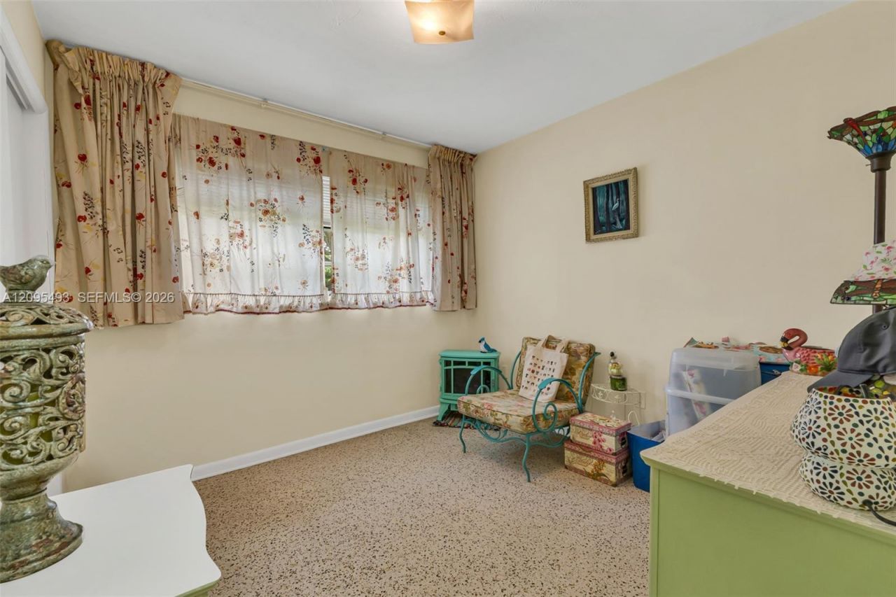 10511 SW 53rd St , Miami, FL 33165 Photo