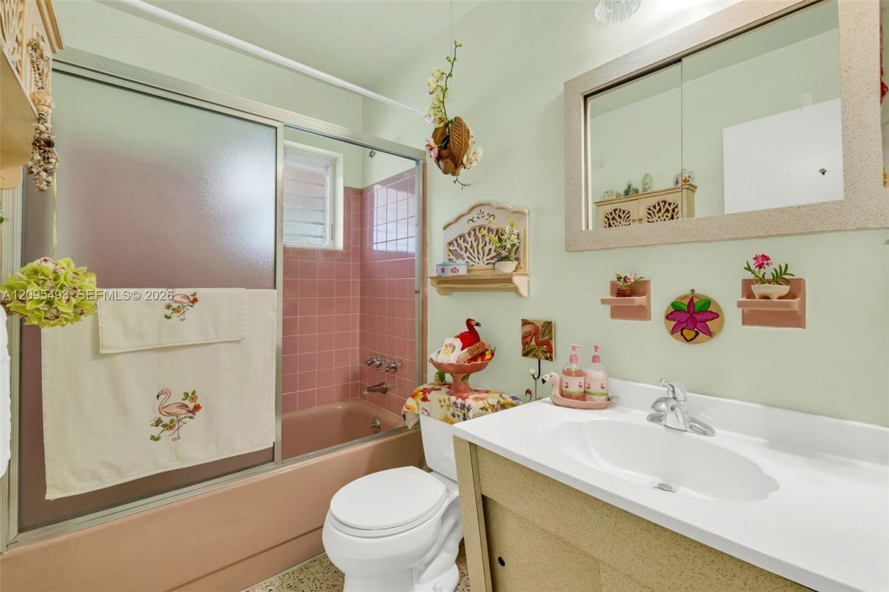 10511 SW 53rd St , Miami, FL 33165 Photo