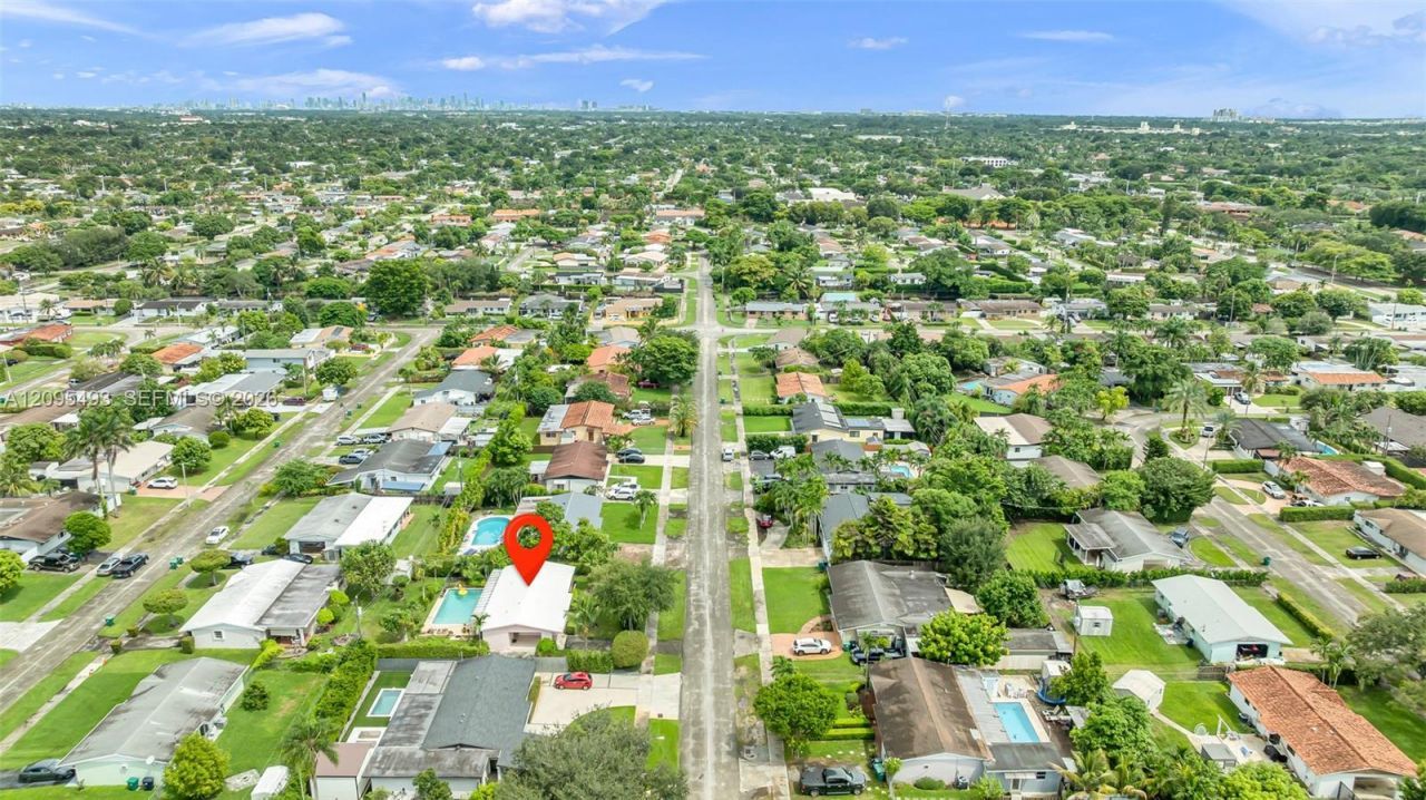 10511 SW 53rd St , Miami, FL 33165 Photo