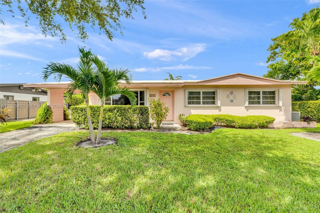 10511 SW 53rd St , Miami, FL 33165 Photo