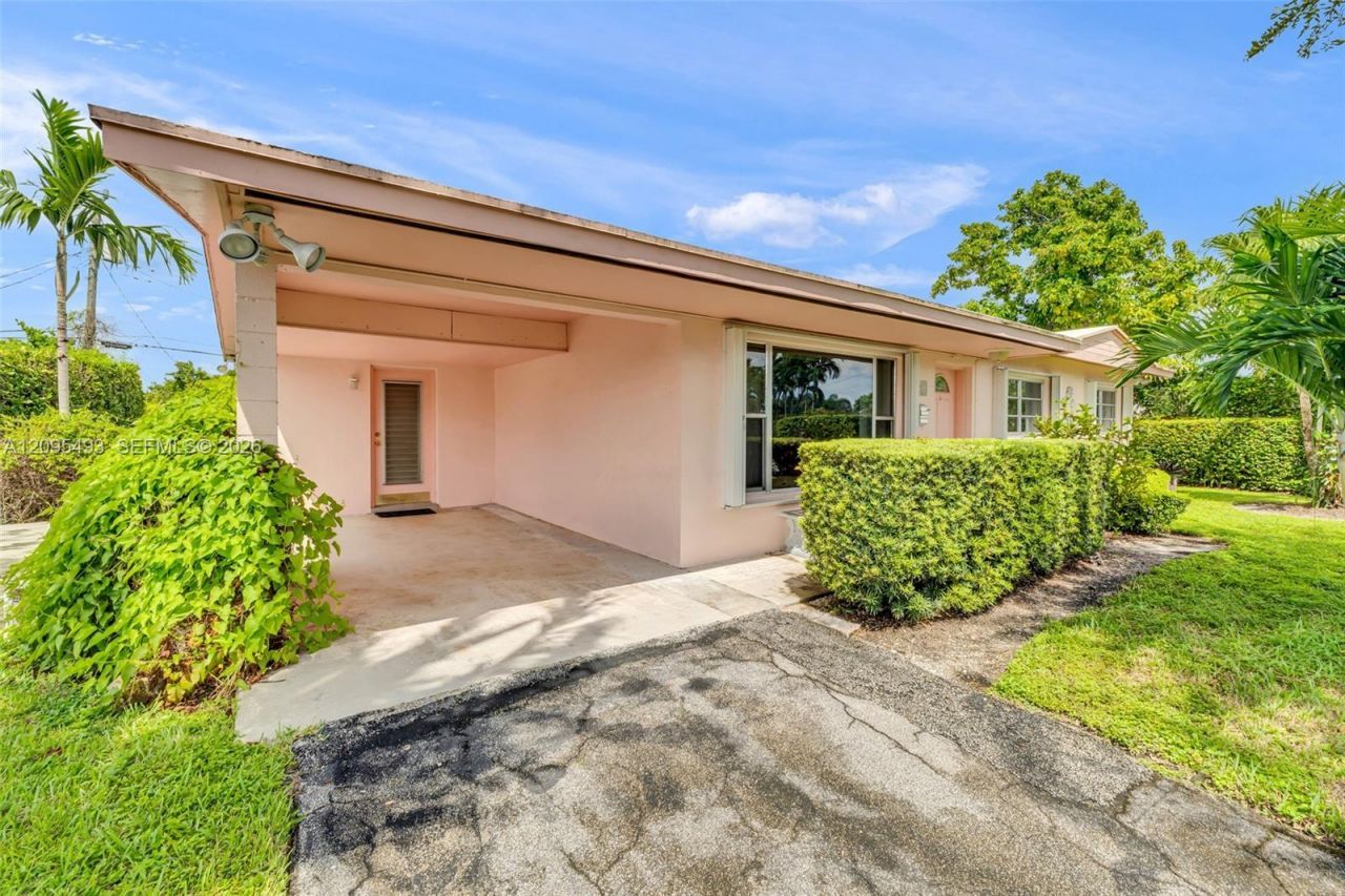 10511 SW 53rd St , Miami, FL 33165 Photo