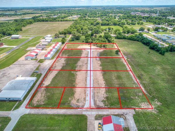 1192 N Amelia Lane , Haskell, OK 74436