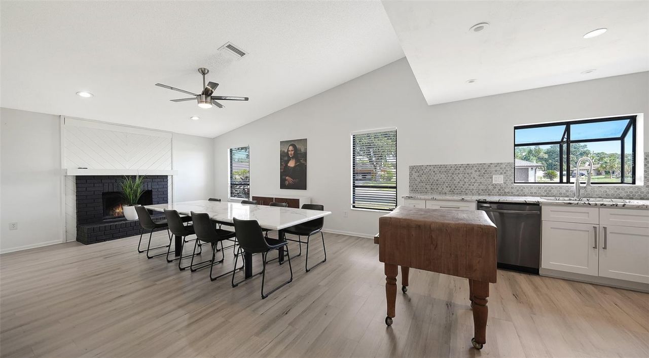 5744 Augusta Circle, Sarasota, FL 34238 Photo
