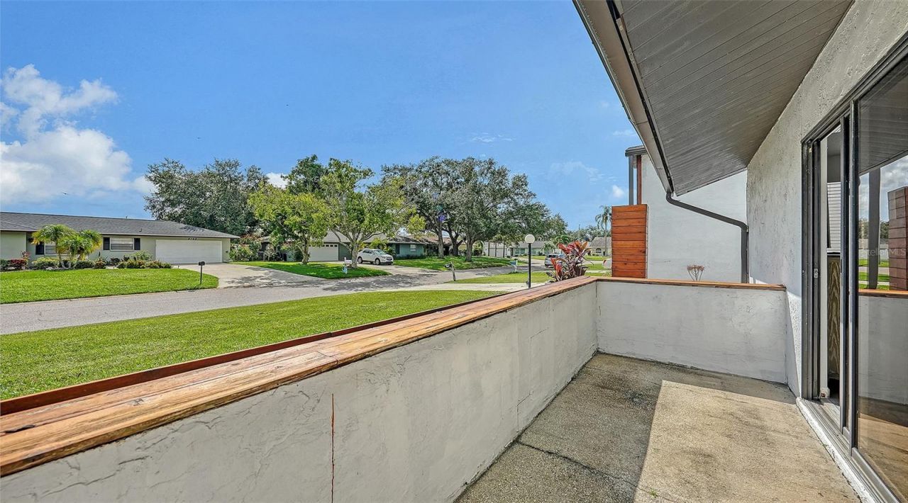 5744 Augusta Circle, Sarasota, FL 34238 Photo