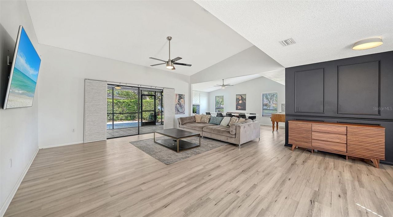 5744 Augusta Circle, Sarasota, FL 34238 Photo