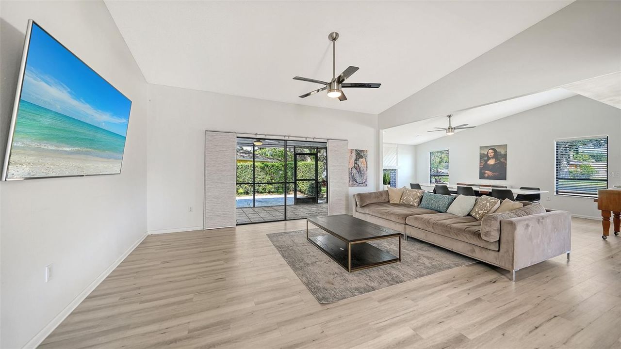 5744 Augusta Circle, Sarasota, FL 34238 Photo