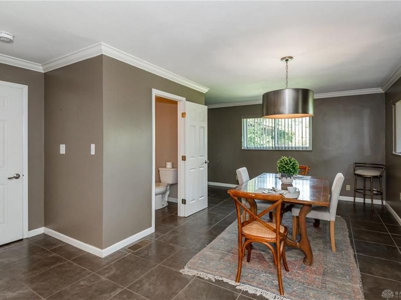 609 E David Road, Kettering, OH 45429 Photo 10