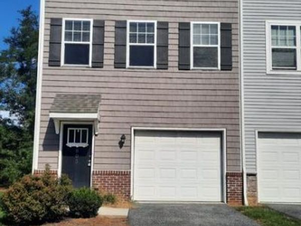 805 ADMIRALS QUAY DRIVE , MECHANICSBURG, PA 17050