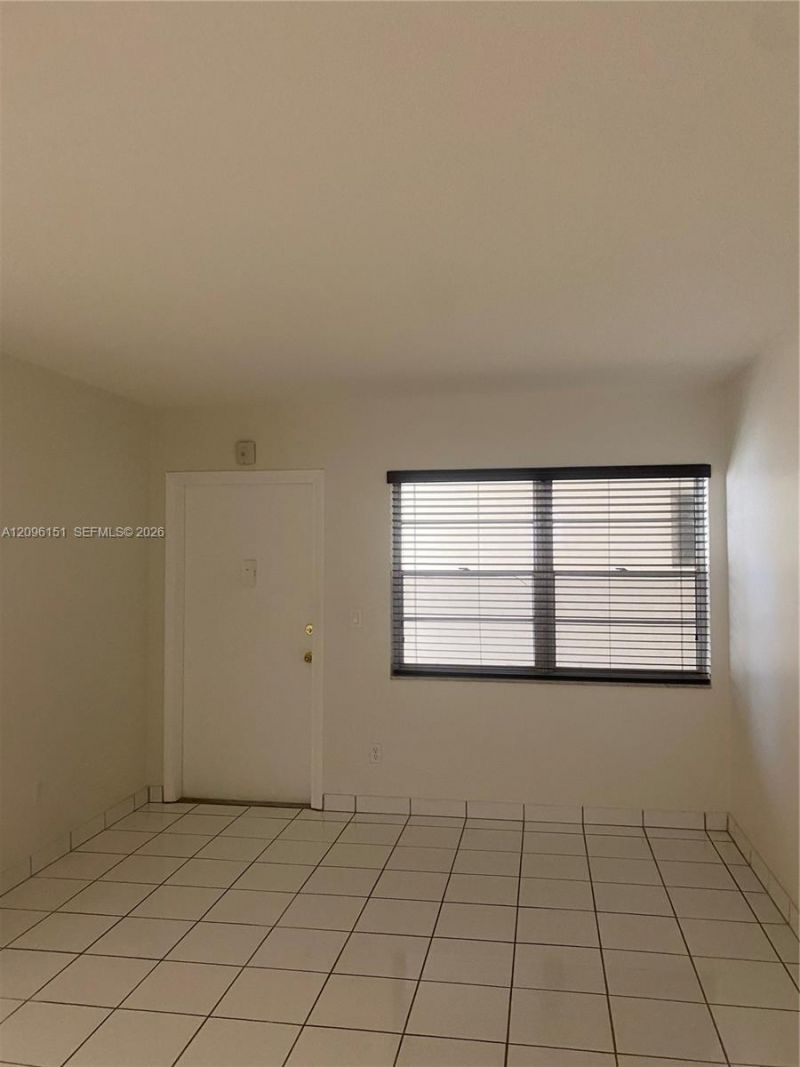 1450 Atlantic Shores Blvd , Unit 303, Hallandale Beach, FL 33009 Photo