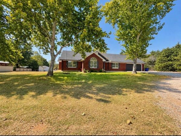1451 County Road 107 , Whitesboro, TX 76273