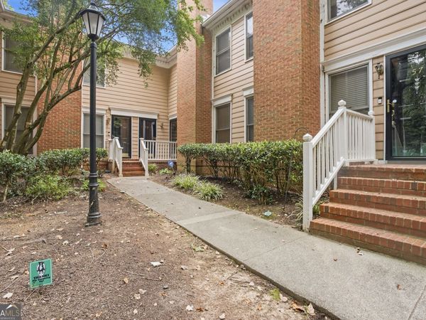 7500 Roswell Road, Unit 56, Sandy Springs, GA 30350