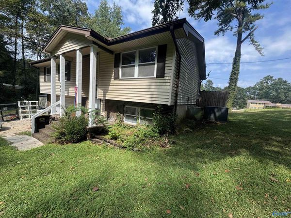 921 Mary Jane Drive, Cullman, AL 35055