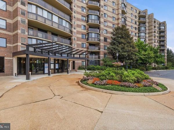 8340 GREENSBORO DRIVE, Unit 306, MCLEAN, VA 22102