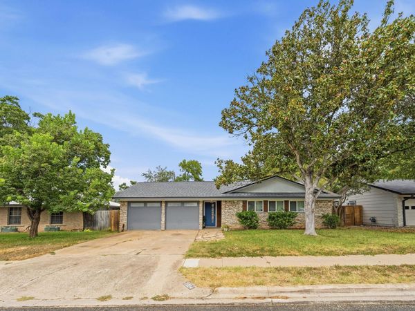 7004 Whispering Oaks DR, Austin, TX 78745