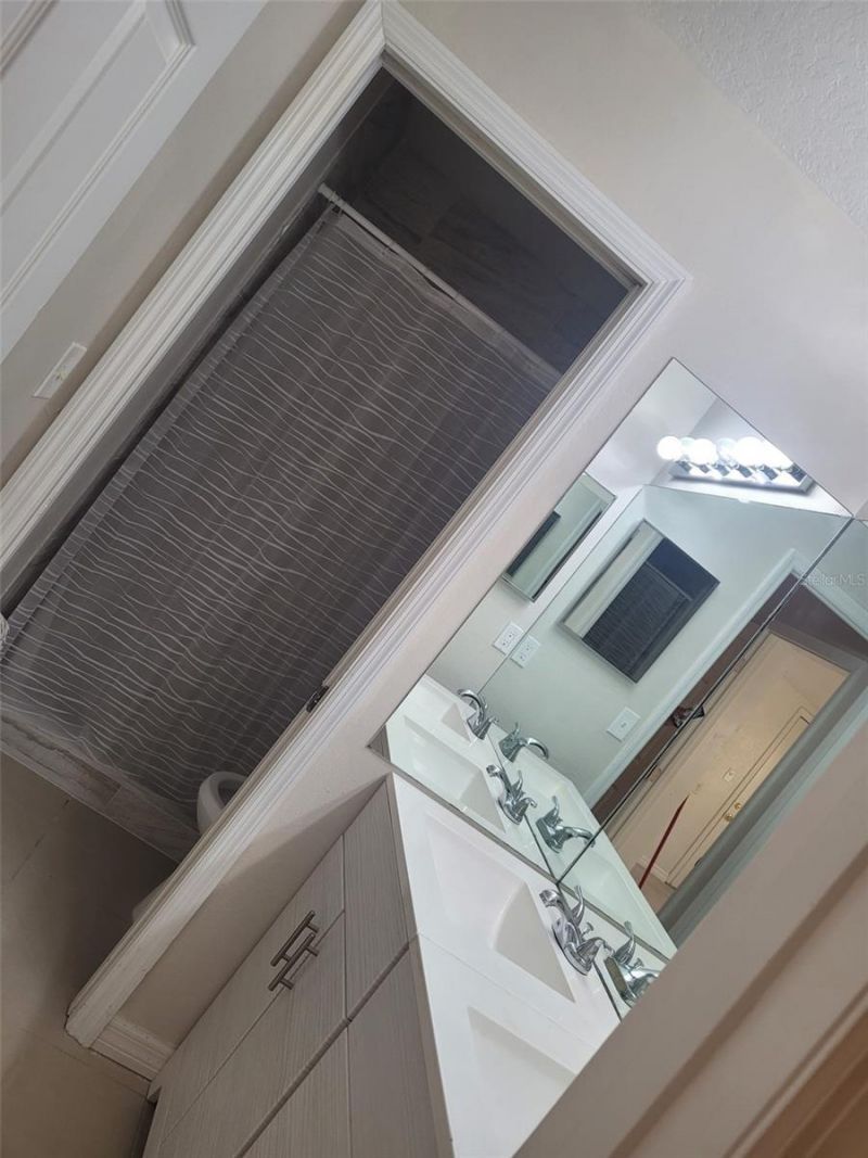 2108 Ridgemore Drive , Valrico, FL 33594 Photo