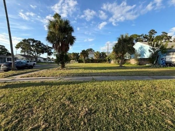 247 81ST AVENUE N, ST PETERSBURG, FL 33702