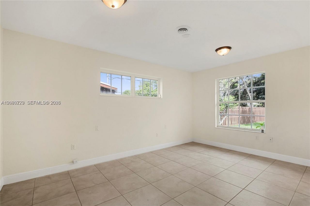 8830 Caribbean Blvd, Cutler Bay, FL 33157 Photo