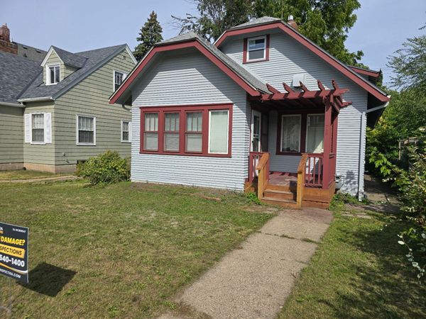 749 Geranium Avenue E, Saint Paul, MN 55106