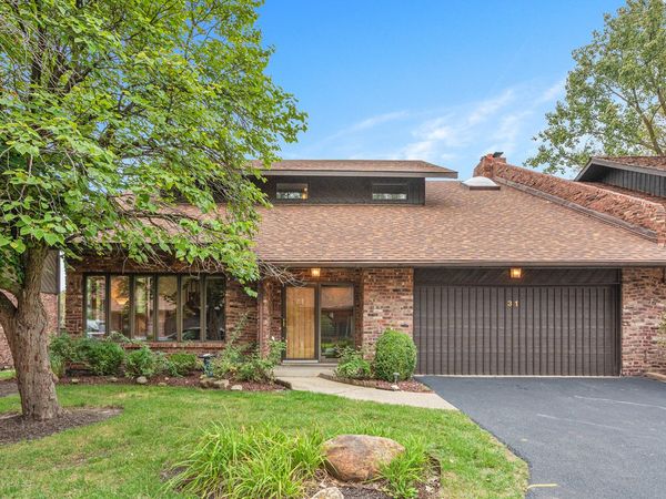 31 Lucas Drive , Palos Hills, IL 60465