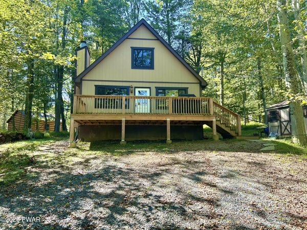 1009 Deer Field Court, Lake Ariel, PA 18436