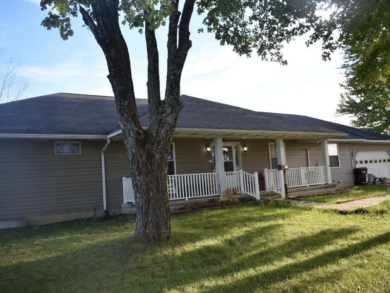 149 Senatobia Drive, Jackson Township, OH 45171 Photo 2