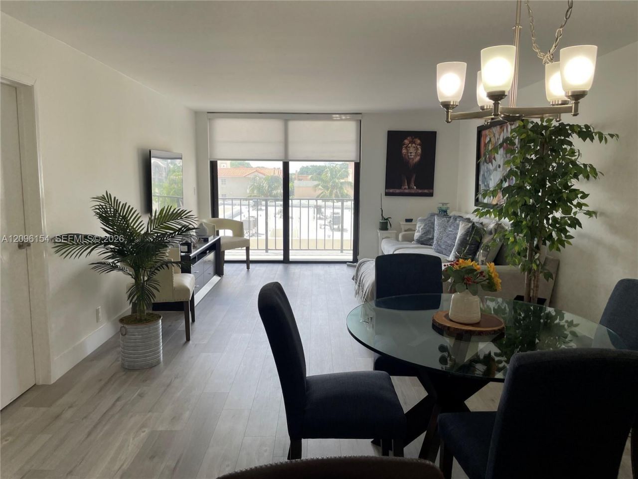 2625 Collins Ave , Unit 510, Miami Beach, FL 33140 Photo