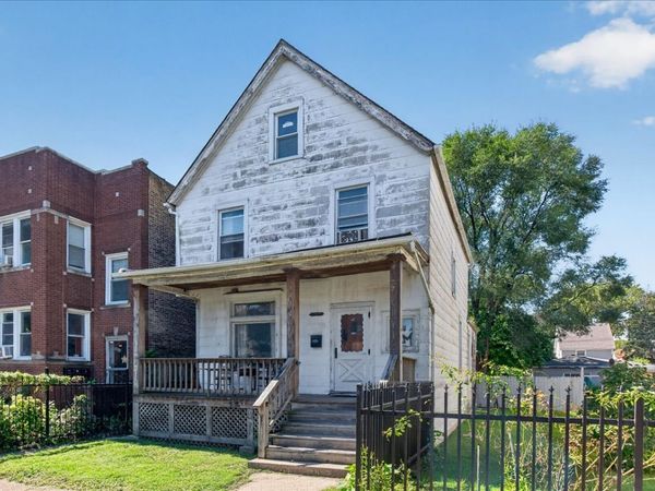 1834 N Tripp Avenue , Chicago, IL 60639