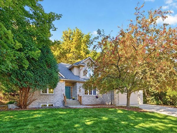 2042 Baihly Estates Lane SW, Rochester, MN 55902
