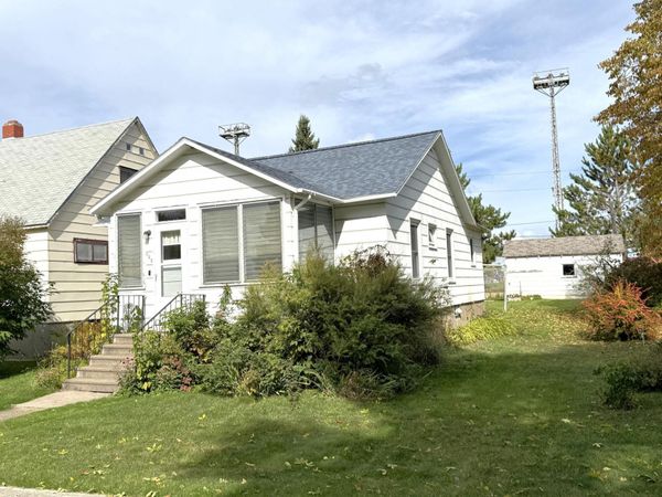 623 E Pattison Street , Ely, MN 55731