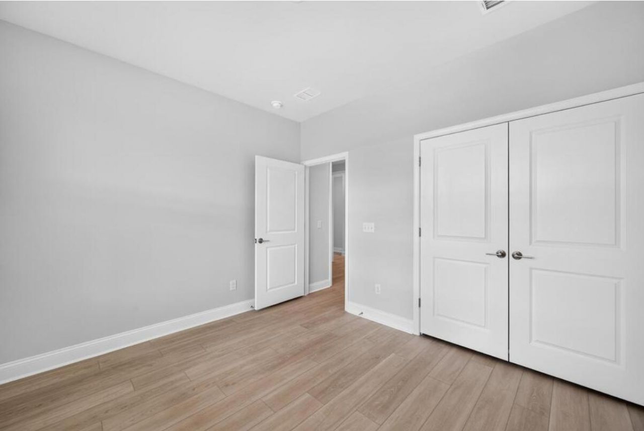 669 Coral Bells Lane Photo 4