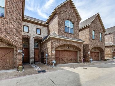 2211 Eriksson Lane, Dallas, TX 75204